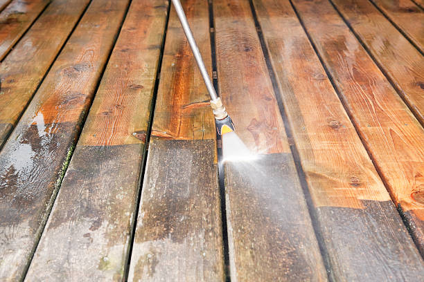 Best Sidewalk and Walkway Cleaning  in Parkwood, CA